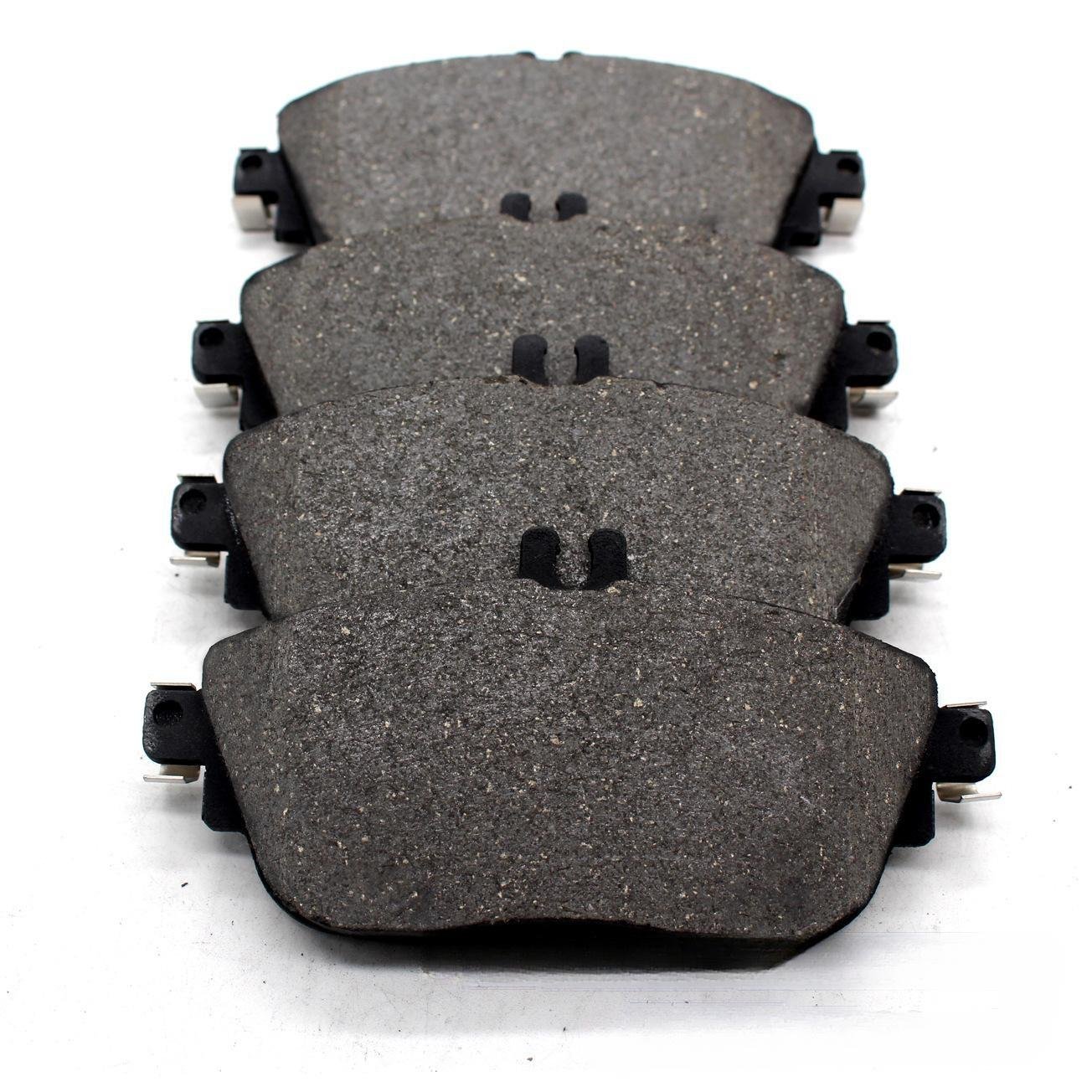 HTF Factory OEM Ceramic High Quality High Temperature Resistant Brake Pads Auto Parts for Mercedes-Benz CLA